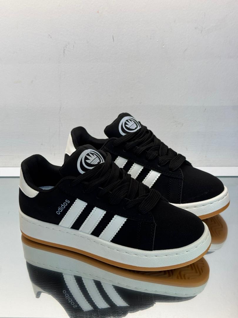 Adidas campus