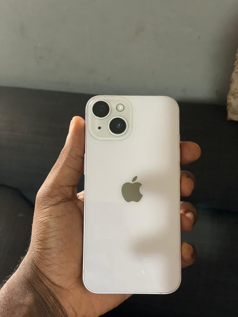 iPhone 14 simple