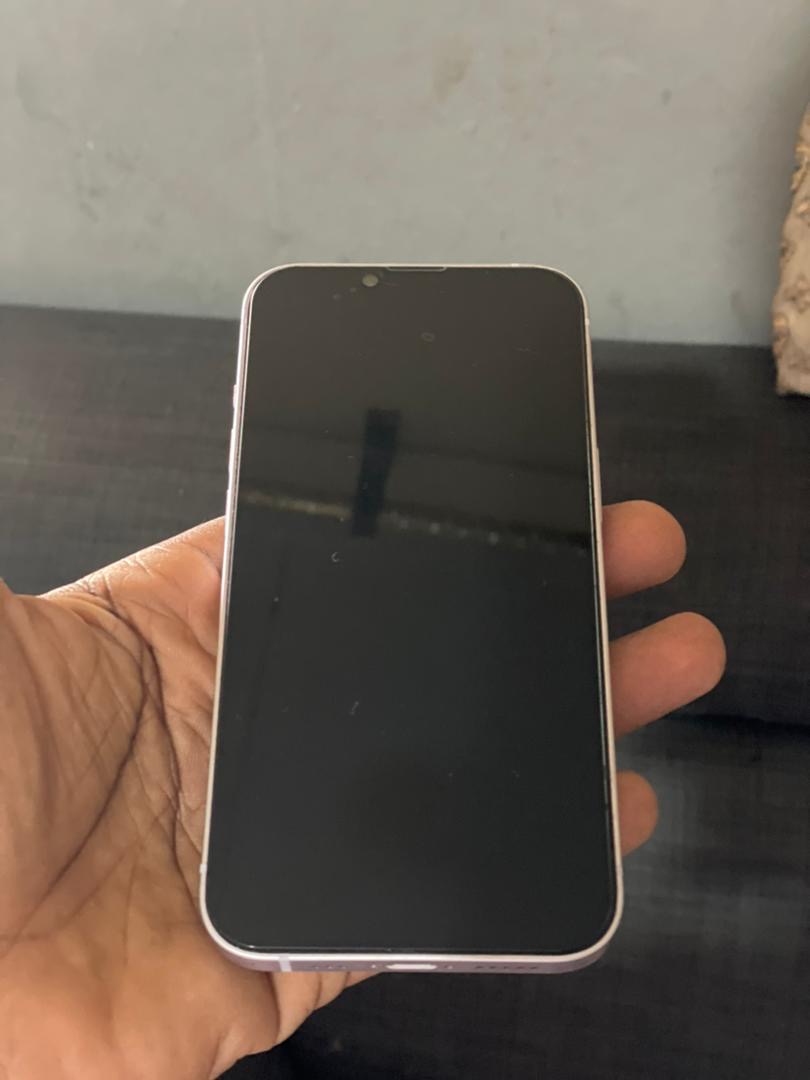 iPhone 14 simple